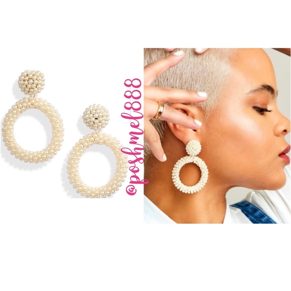 Stella & Dot | Oh Ya Gold + Pearl Drop Statement Earrings - Picture 5 of 13